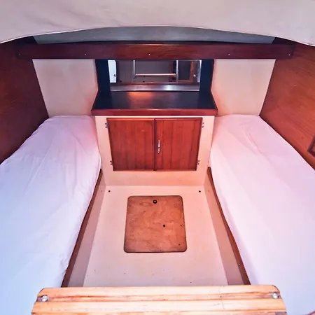 Bmyguest-evamia River Boat Botel Lissabon